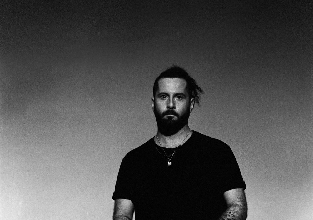 Elderbrook Elderbrook kündigt neues Album "Little Love" an und
